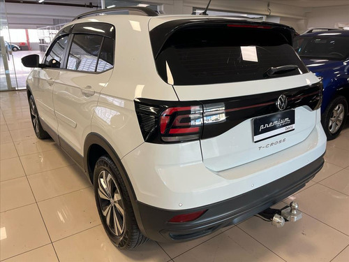 Volkswagen T-Cross 1.0 200 TSI TOTAL FLEX SENSE AUTOMÁTICO