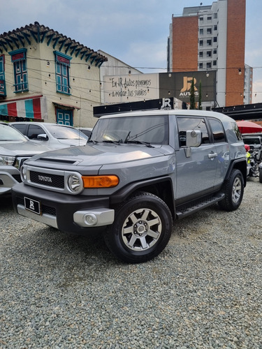 Toyota Fj Cruiser Blindada 4.0