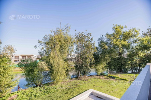Imagen 15 de 30 de Casa En Venta En El Canton - Maroto Propiedades
