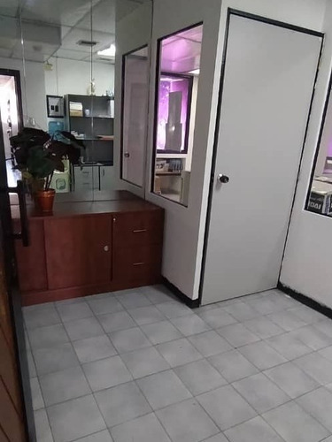 Imagen 4 de 4 de Oficinas En Alquiler Las Delicias Maracay Fm*