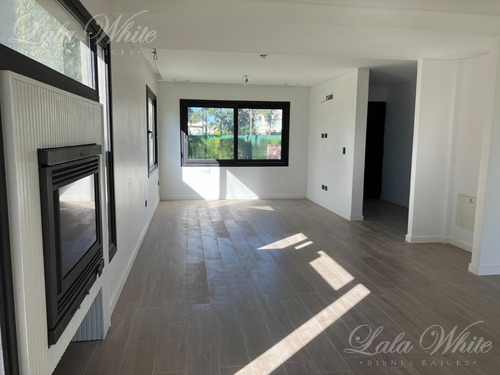 Casa En Venta En Saint Thomas Este Canning