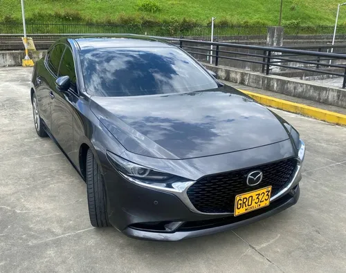 Mazda 3 2.5 GRAND TOURING LX