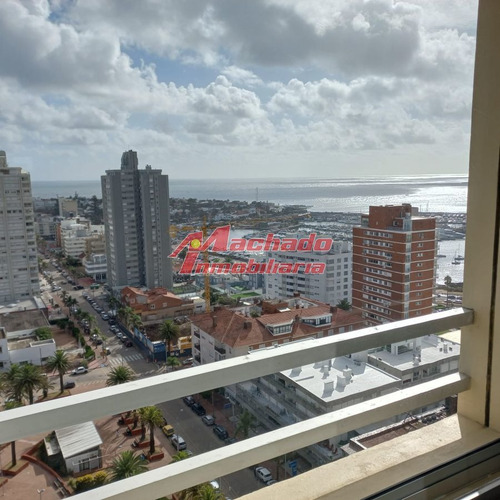 Imagen 2 de 30 de Apartamento De 3 Dormitorios En Venta En Punta Del Este, Vista Al Puerto