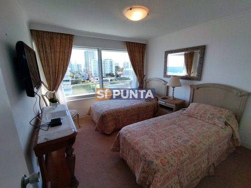 Imagen 29 de 30 de Apartamento En Venta, Brava, Punta Del Este, 3 Dormitorios.