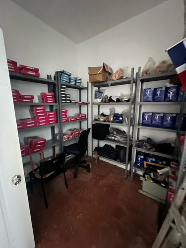 Edificio De Venta En Zona Colonial, Distrito Nacional
