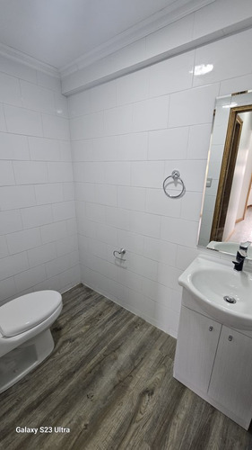 Arriendo Edificio Nuevo De 3 Pisos 290.77 M2