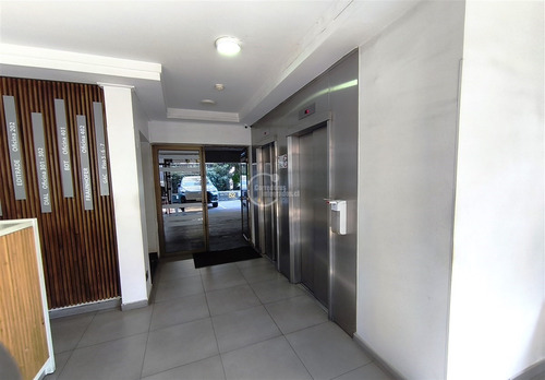 2 Excelentes Estacionamientos 1 Piso En Venta En Providencia