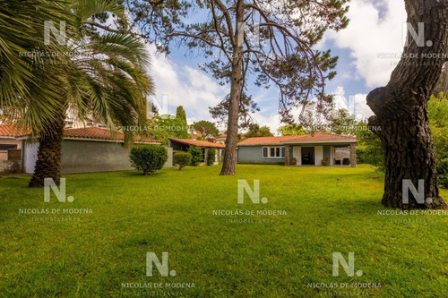 Espectacular Casa En Mansa.- Ref: 3433