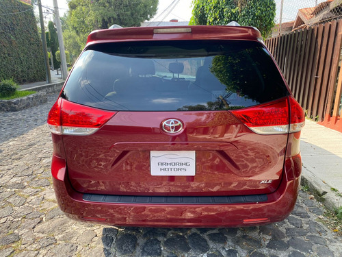 Toyota Sienna 3.5 Xle Mt