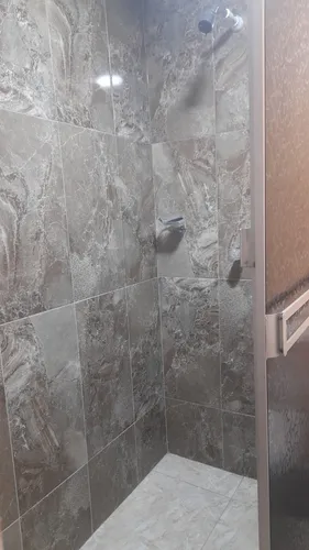 Casa Con 5 Apartamentos,4 Baños,4 Cocinas,un Aparta Estudio,