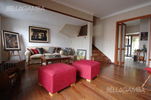 Imagen 3 de 25 de Hermosa Casa Con Jardín En Martinez
