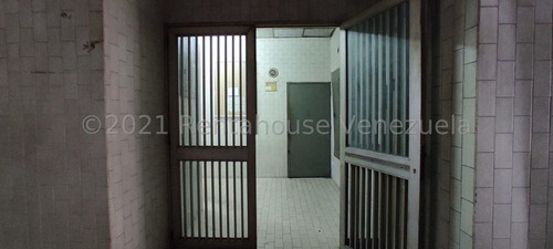 Imagen 4 de 10 de Edificio En Venta En La Candelaria. Mls #22-2732