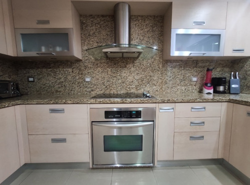 Imagen 6 de 12 de Townhouse En Res. Monte Plata Mp