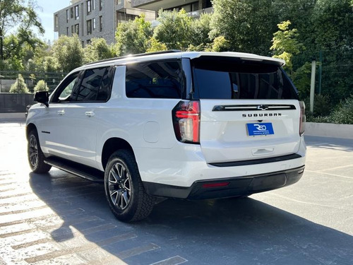 Chevrolet Suburban Z71 5.3
