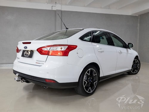 Ford Focus Sedan 2.0 Titanium