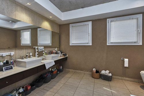 Imagen 27 de 30 de Venta | Casa Con 4 Dormitorios Más Dependencia | Lote Al Agua | El Golf