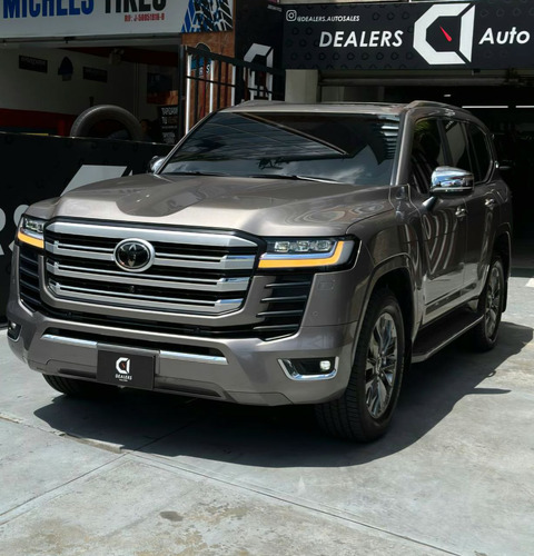 Toyota Land Cruiser 300 V6