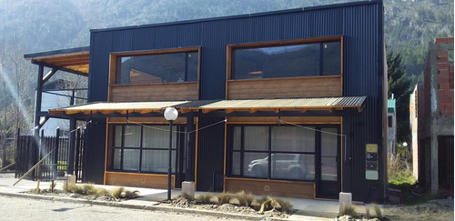 Edificio Comercial En Lago Puelo