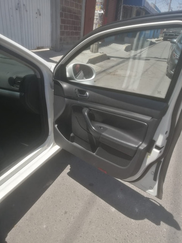 Volkswagen Bora 2.0 Style Active Tiptronic At