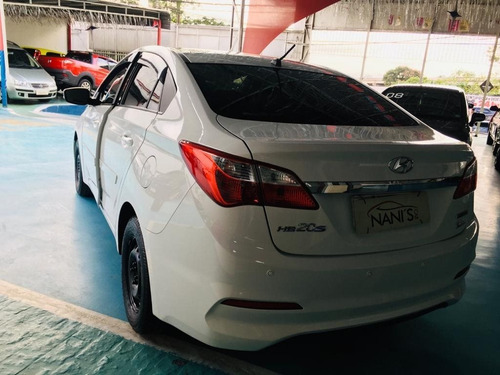 Imagem 4 de 8 de Hyundai Hb20s 1.6 Comfort Plus 16v Flex 4p Automático