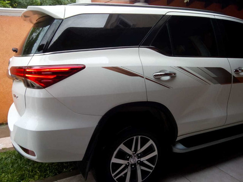 Toyota Sw4 2.8 Srx 177cv 4x4 7as At 2018