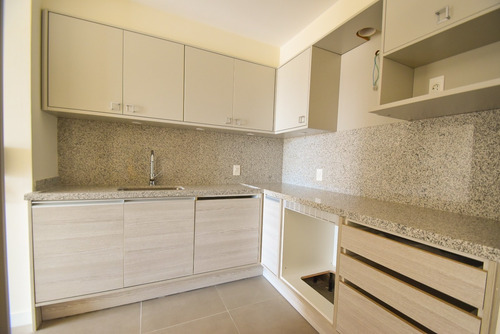 Imagen 7 de 7 de Apartamento En Venta De 1 Dormitorio C/cochera En Punta Del Este A Estrenar