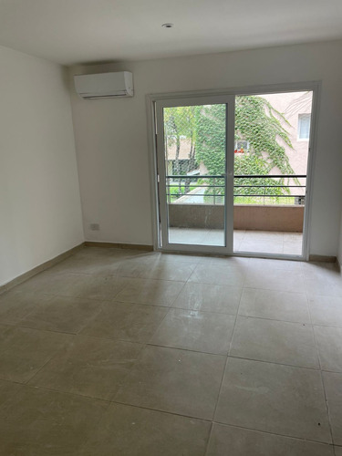 Depto 2 Ambientes, Con Renta Hasta 2027. Ideal Inversionistas.