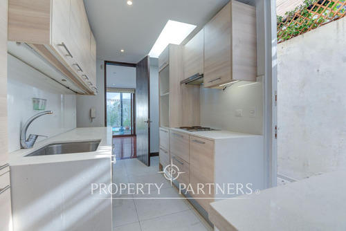 Casa En Venta 3d 3b Avenida Manquehue