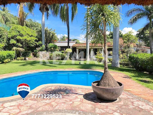 Venta De Casa En Privada, Col. Palmira, Cuernavaca, Morelosclave 4617