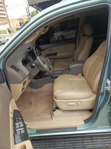 Toyota Fortuner 2012 4x4