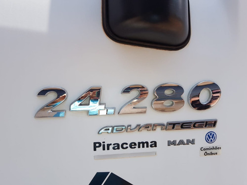 Imagem 11 de 14 de Vw 24280 2015 Munck Tka 45.700 2016 Exelente Conjunto