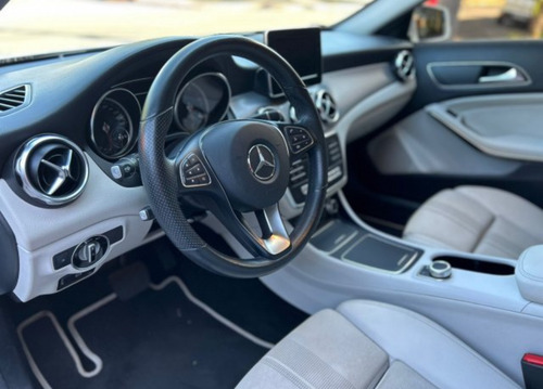 Mercedes-Benz Classe GLA 1.6 Enduro Turbo Flex 5p