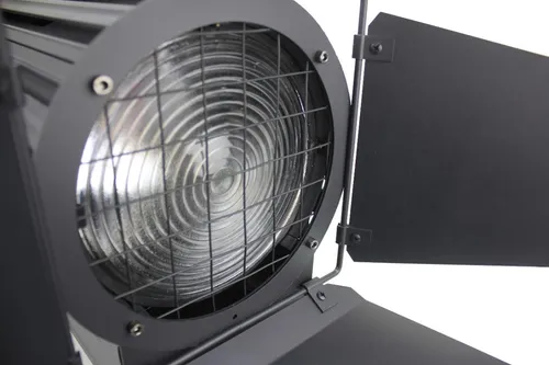 Venetian St109 Fresnel Led De Estudio 200w Fresneled Zoom