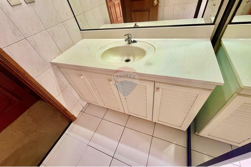 Depto En Venta Plaza Las Lilas, 3d Y 3b