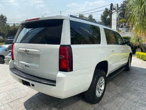 Chevrolet Suburban 5.4 Lt Piel Blanca At