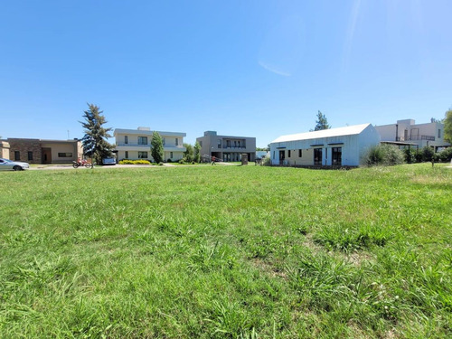 Venta Lote Solar De Alvarez