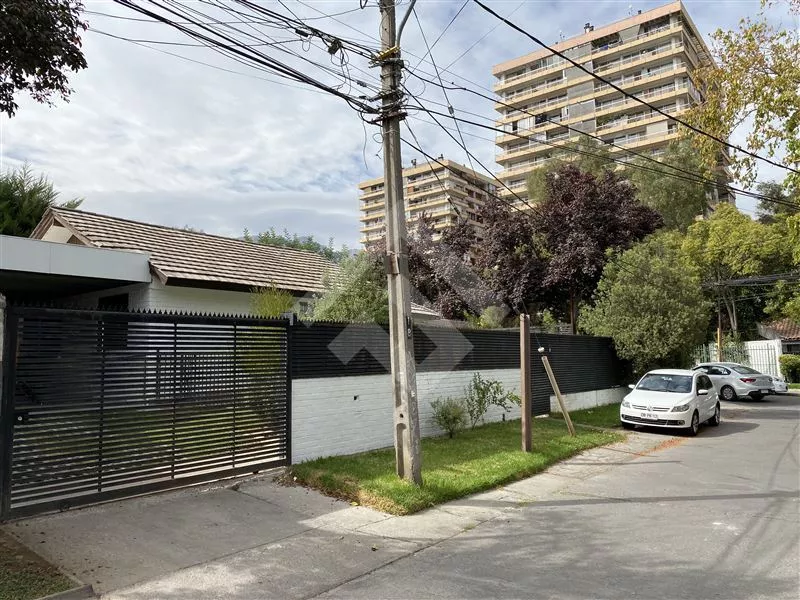 Casa En Arriendo De 3 Dorm.sector Parque Padre En Las Condes