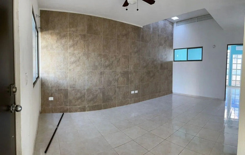 Casa De Una Planta En Mérida, En Fraccionamiento Las Américas