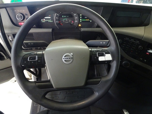 Imagem 7 de 14 de Volvo Fh 460 6x4 Globetrotter Diesel Fh-460 6x4 2p (diesel)