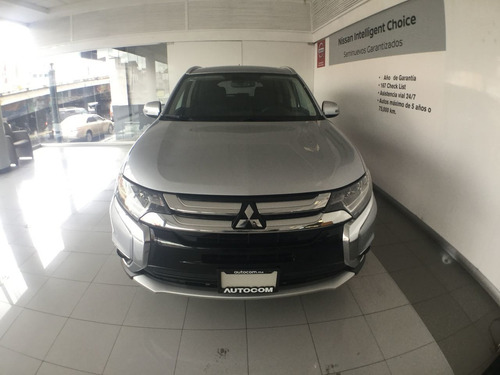 Imagen 12 de 15 de Mitsubishi Outlander 5 Puertas