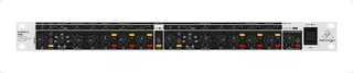 Crossover Behringer CX3400 100V/240V