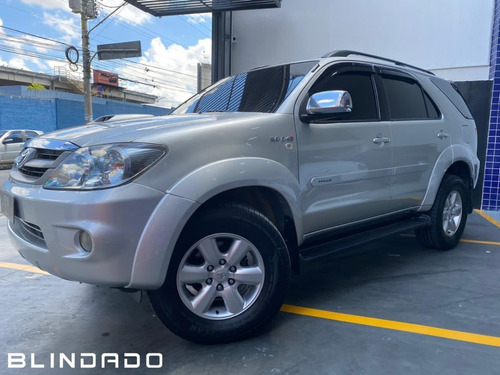 Toyota Sw4 2006 3.0 Srv 7l 4x4 Aut. 5p