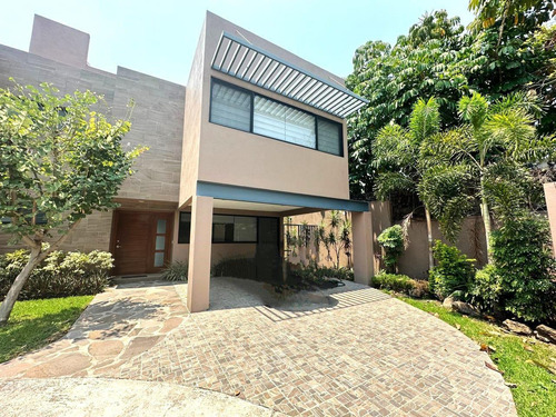 Renta Y Venta Casa En Residencial Los Gallos, Jiutepec Mor