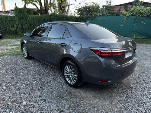Toyota Corolla 1.8 Xei 6m/t