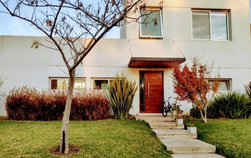 Imagen 1 de 13 de Susana Aravena Propiedades-casa En Venta En Santa Guadalupe