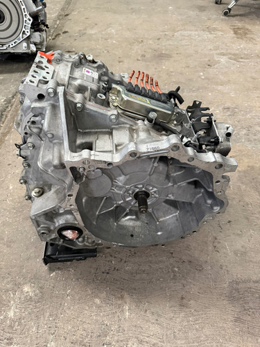 Transmisión Automática Para Toyota Corolla Híbrido 20-25 (Usado)