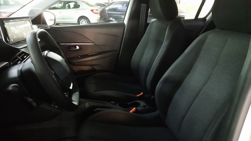 Imagen 13 de 16 de Peugeot 208 Active 1.6 Tiptronic- Pm