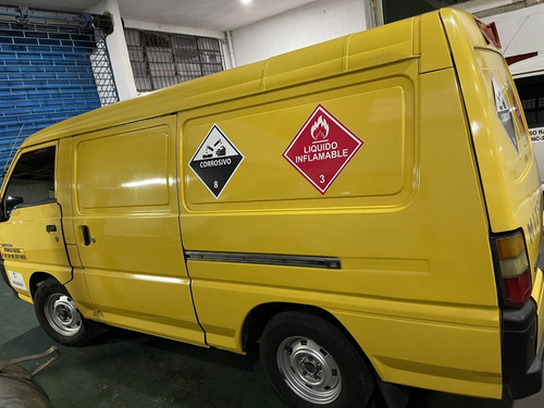 Imagen 4 de 8 de Mitsubishi Panel L300 2008