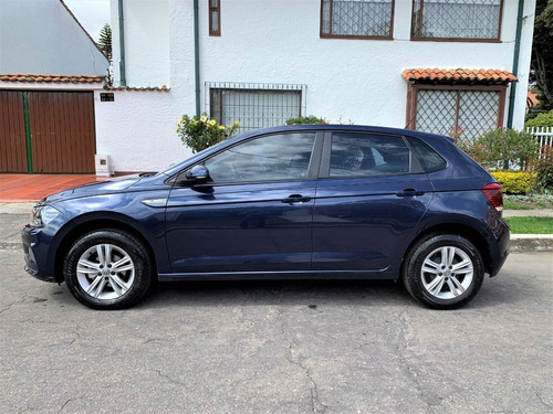 Volkswagen Polo Automatico Confortline