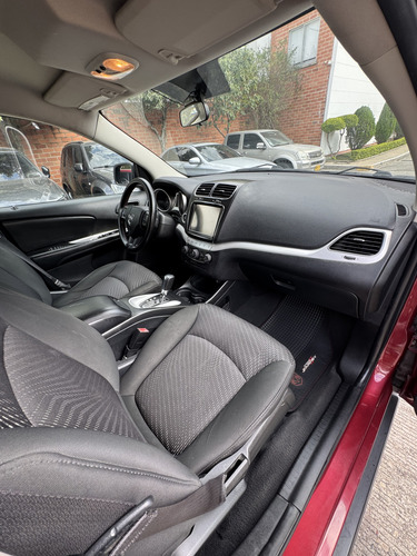 Dodge Journey 2.4 5 Puestos 2.4 Modelo 2011